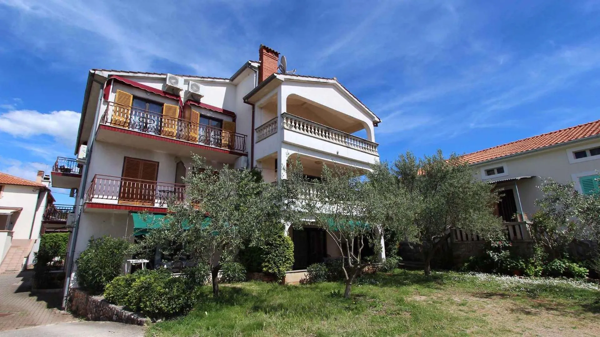 Studio Apartment Malinska Near Sea Croatia