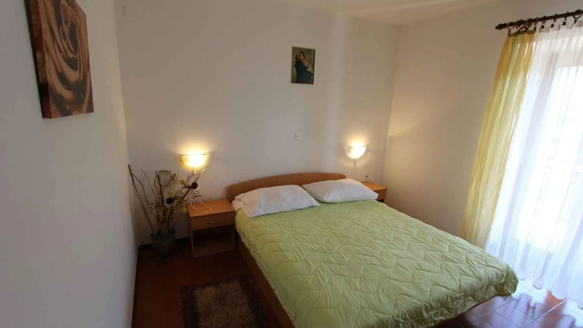 Studio Apartment Malinska Near Sea