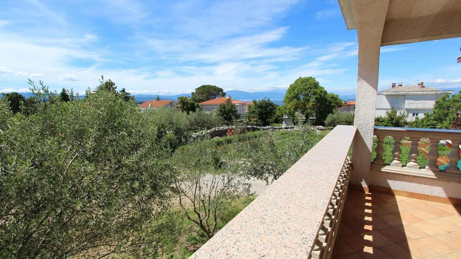 Studio Apartment Malinska Near Sea