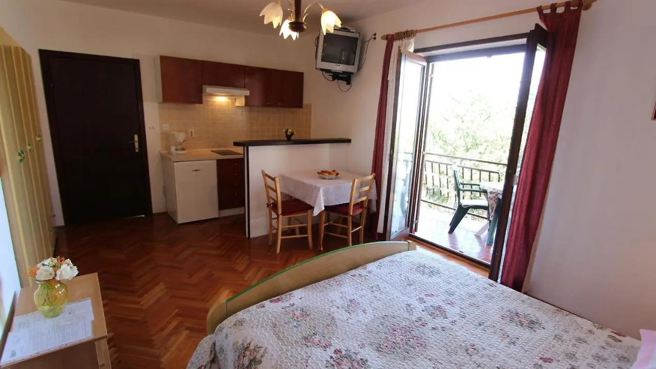 Studio Apartment Malinska Near Sea Croatia